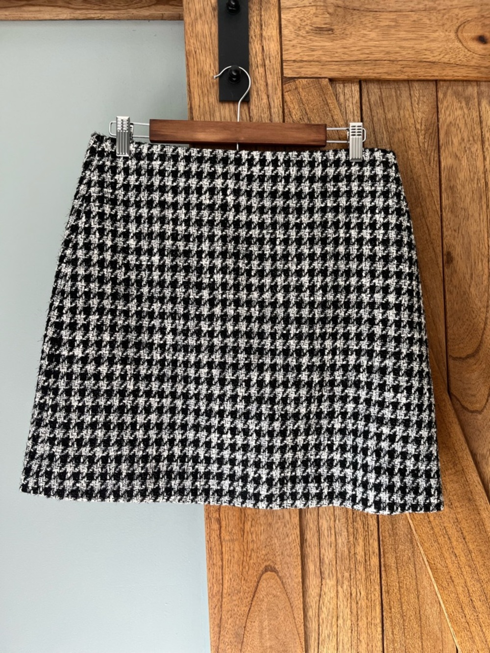 LOFT Black & White Houndstooth Mini Skirt